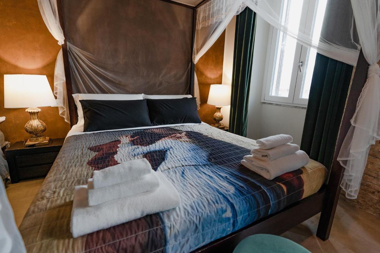 Le Boutique Luxury Rooms Diffused In Historic Center Fiumicino Ngoại thất bức ảnh
