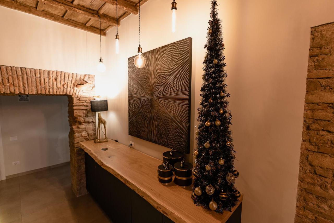 Le Boutique Luxury Rooms Diffused In Historic Center Fiumicino Ngoại thất bức ảnh