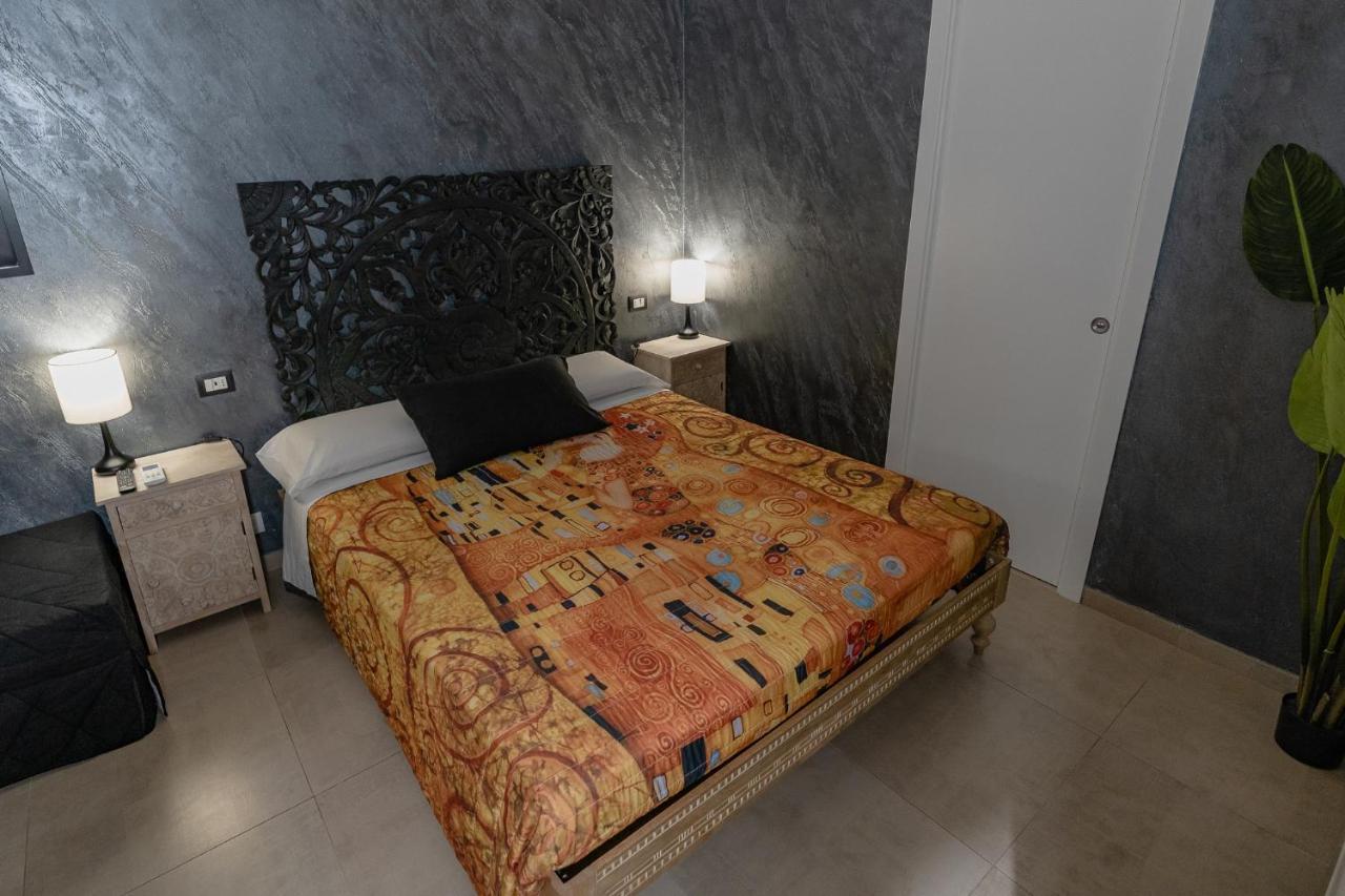 Le Boutique Luxury Rooms Diffused In Historic Center Fiumicino Ngoại thất bức ảnh