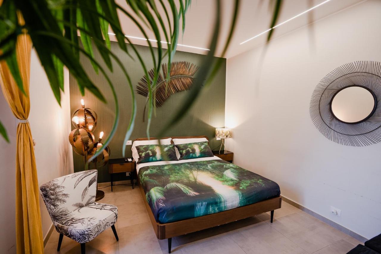 Le Boutique Luxury Rooms Diffused In Historic Center Fiumicino Ngoại thất bức ảnh