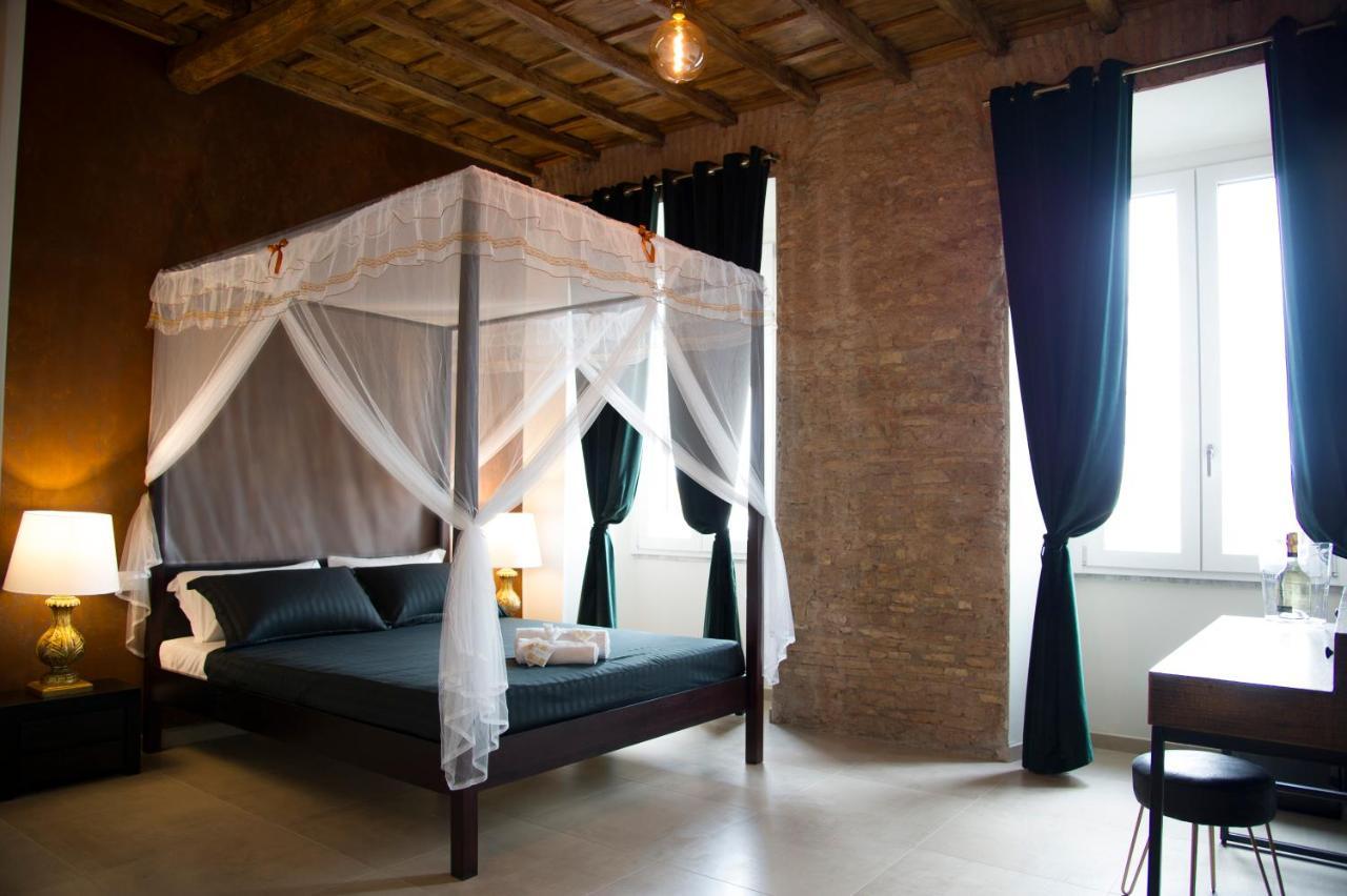 Le Boutique Luxury Rooms Diffused In Historic Center Fiumicino Ngoại thất bức ảnh